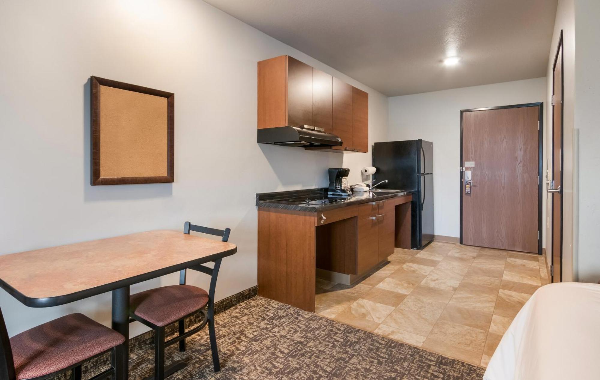 My Place Hotel-chicago West/north Aurora, Il Hotel 3*