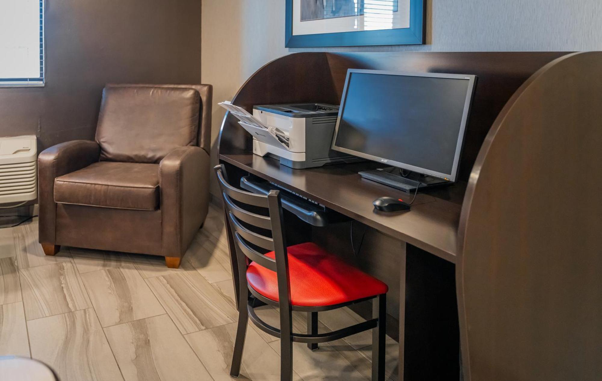 My Place Hotel-chicago West/north Aurora, Il